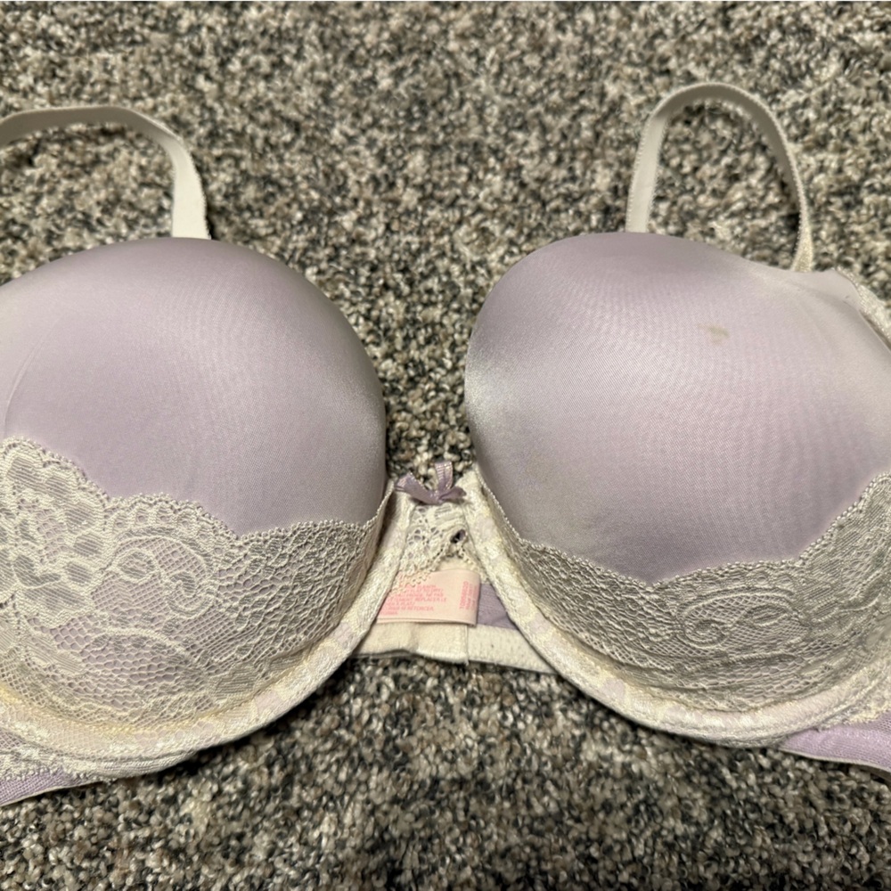 Victoria's Secret Light Lavender Lace Push-Up Bra